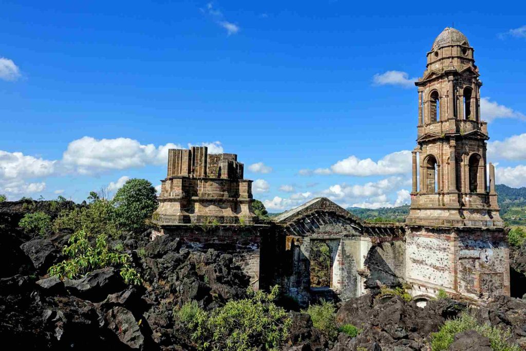 Recorridos al Cráter del volcán Paricutín volcan paricutin