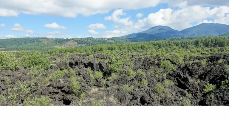 Ruta para caminar al Volcán Paricutín desde Angahuan