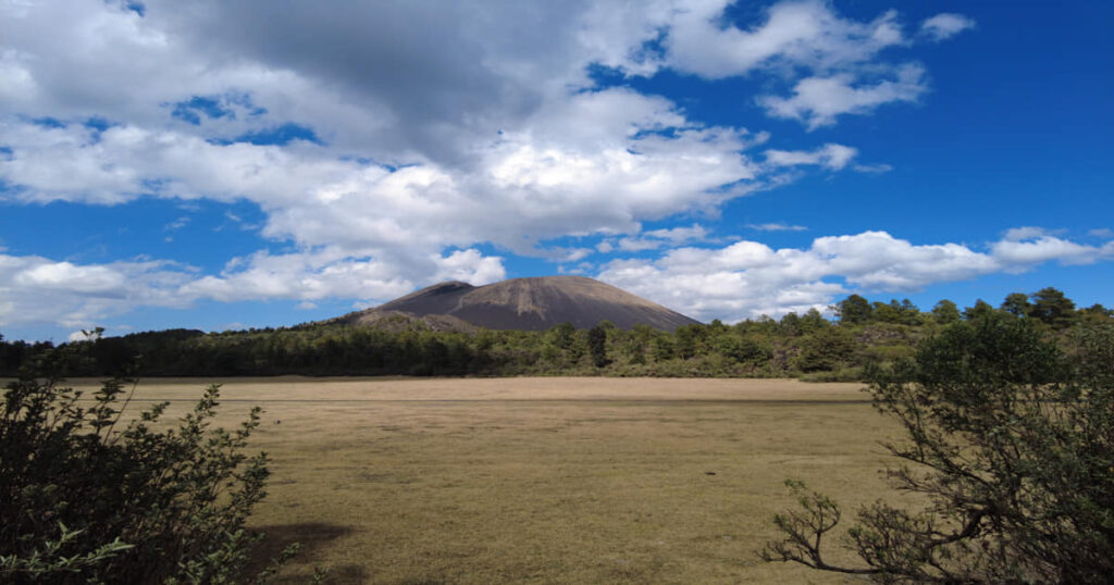 Recorridos al Cráter del volcán Paricutín volcan paricutin