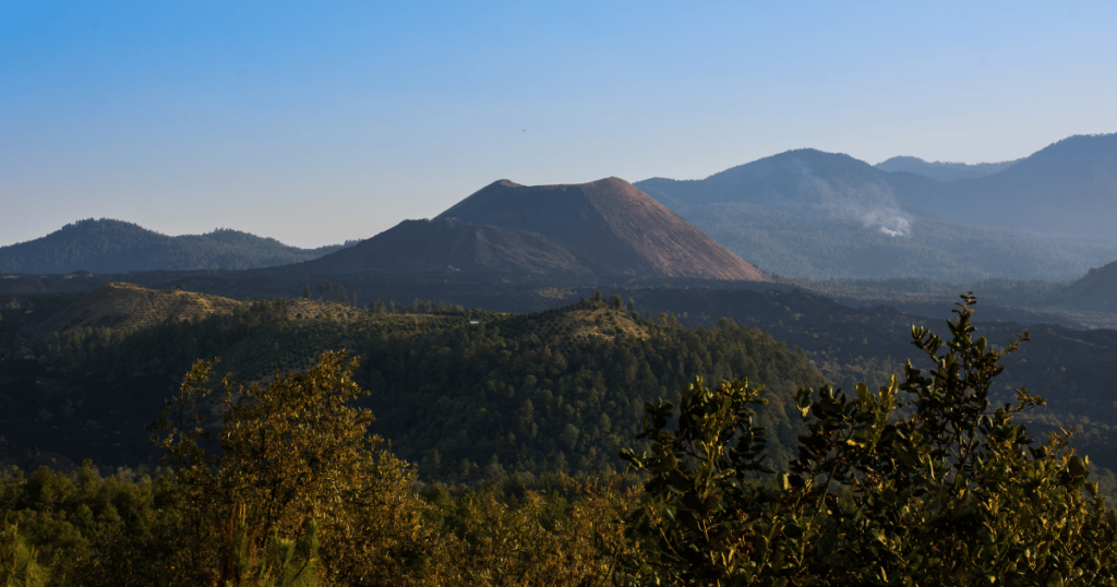 Recorridos al Cráter del volcán Paricutín volcan paricutin