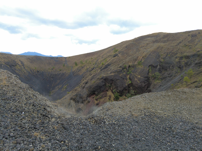 crater volcan paricutin