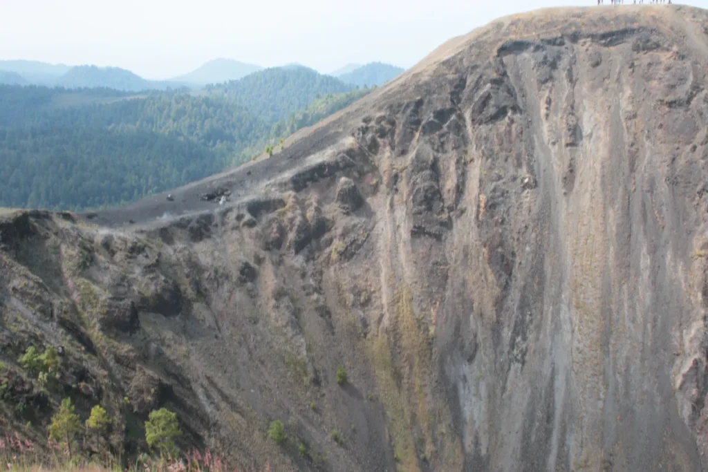 Recorridos al Cráter del volcán Paricutín volcan paricutin