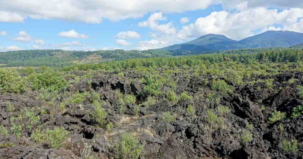 Recorridos al Cráter del volcán Paricutín volcan paricutin