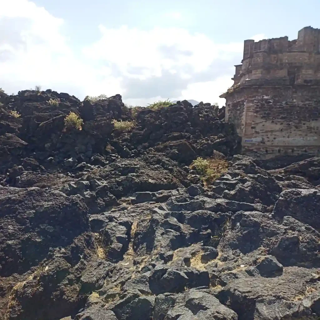 Recorridos al Cráter del volcán Paricutín volcan paricutin