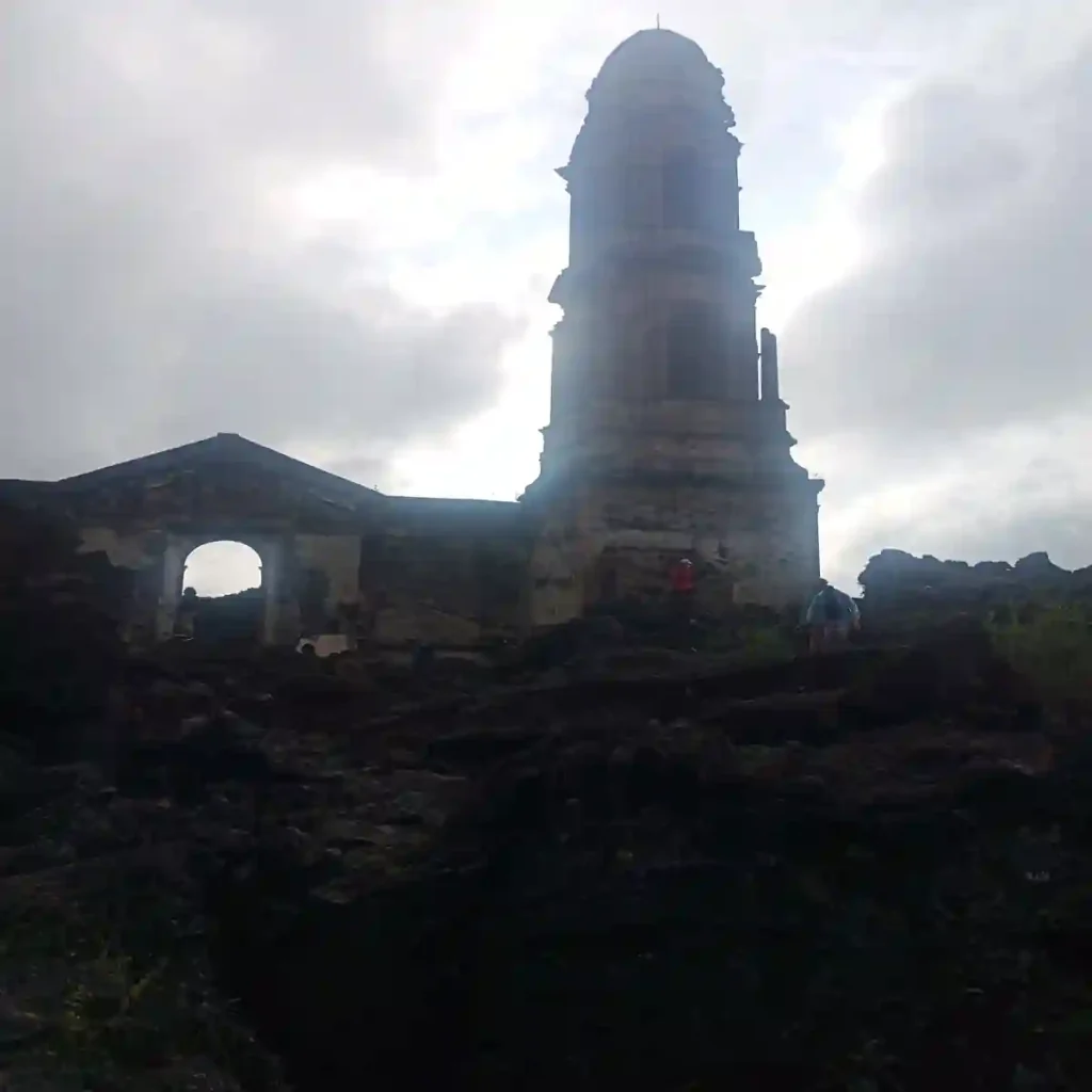 Recorridos al Cráter del volcán Paricutín volcan paricutin