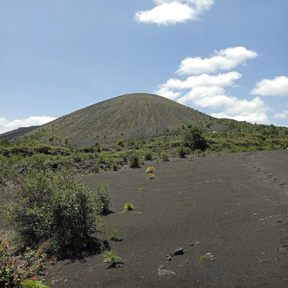 Recorridos al Cráter del volcán Paricutín volcan paricutin